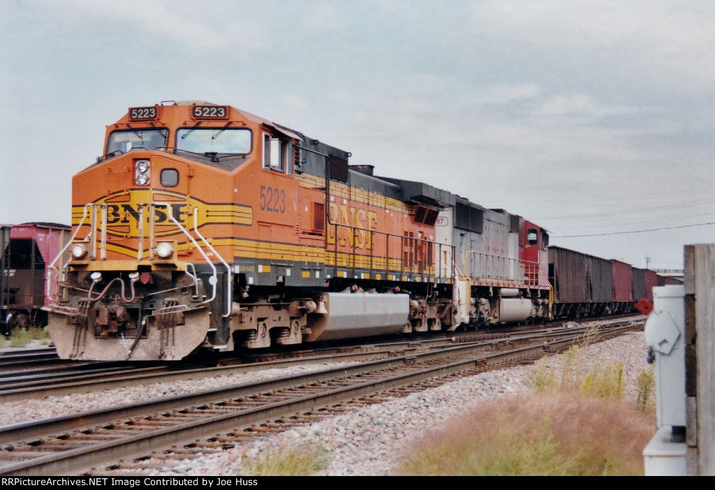 BNSF 5223 East